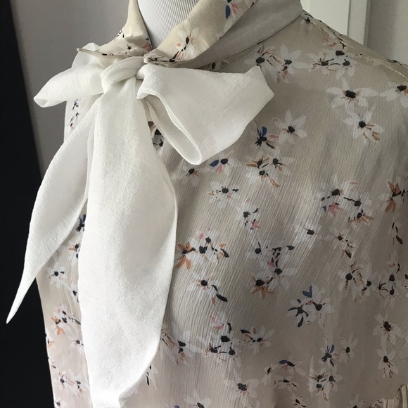 Sister Jane sheer floral blouse - Picture 3 of 6